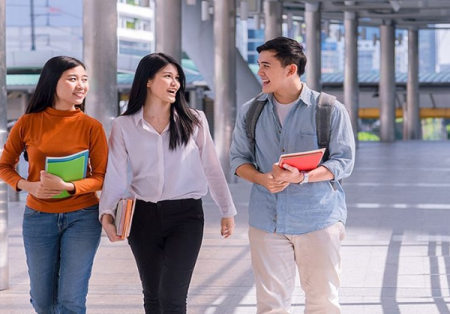 1Alumni yang Berjaya Hubungan Kuat antara Universitas dan Kesuksesan Bersama 1Alumni yang Berjaya Hubungan Kuat antara Universitas dan Kesuksesan Bersama - Alumni yang Berjaya, Hubungan Kuat antara Universitas dan Kesuksesan Bersama